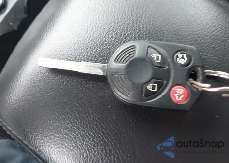 2013 Ford Focus Se z USA, uszkodzony, nr VIN 1FADP3K24DL110945